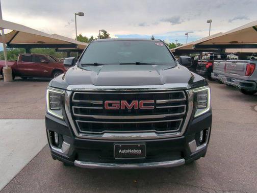 2022 GMC Yukon SLT