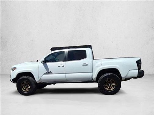 Super White 2017 Toyota Tacoma TRD Sport
