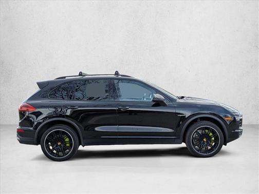 Black 2016 Porsche Cayenne Cayenne S E-Hybrid