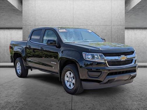 Photo 3 of 24 of 2020 Chevrolet Colorado WT