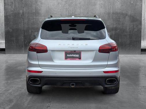 2018 Porsche Cayenne Platinum Edition