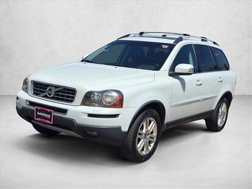 Ice White 2011 Volvo XC90 3.2