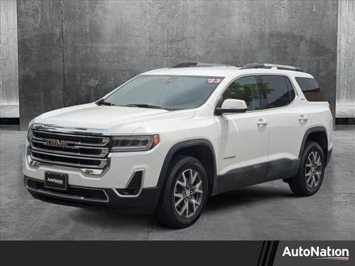 2023 GMC Acadia AWD SLT