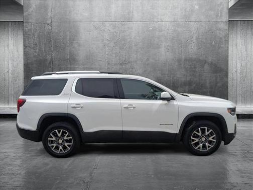 2023 GMC Acadia AWD SLT