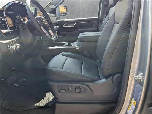 2025 GMC Sierra 2500 SLT