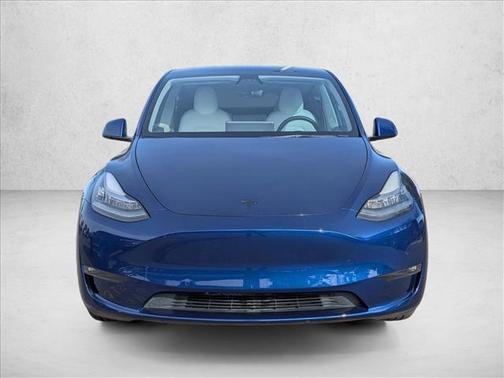 2022 Tesla Model Y Long Range Dual Motor All-Wheel Drive