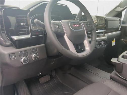 2025 GMC Sierra 2500 SLE