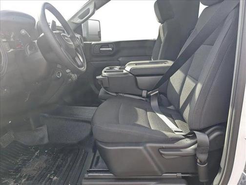 2025 GMC Sierra 2500 Base