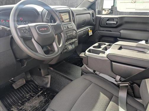 2025 GMC Sierra 2500 Base