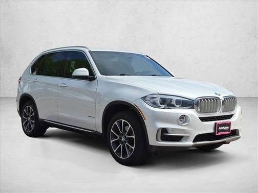 Alpine White 2017 BMW X5 xDrive35i