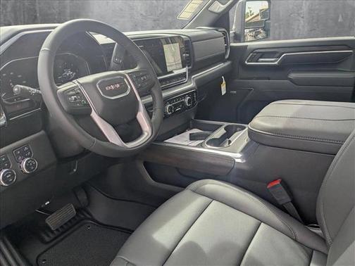 2025 GMC Sierra 2500 SLT