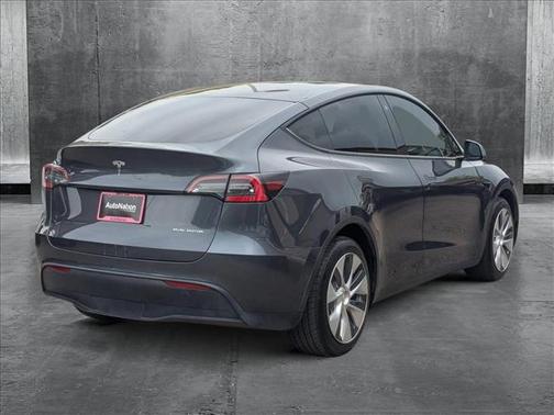 2021 Tesla Model Y Long Range Dual Motor All-Wheel Drive