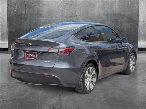 2023 Tesla Model Y Long Range Dual Motor All-Wheel Drive