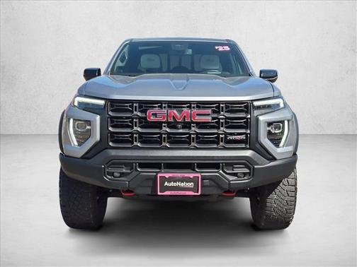 Sterling Metallic 2025 GMC Canyon AT4
