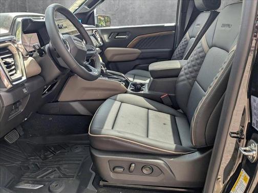 2025 GMC Canyon Denali