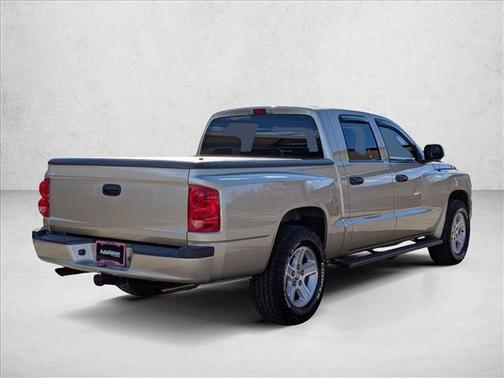 White Gold 2011 Dodge Dakota Big Horn/Lone Star