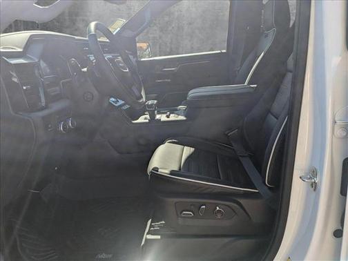 2025 GMC Sierra 1500 AT4X