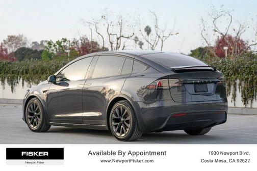 2024 Tesla Model X Base