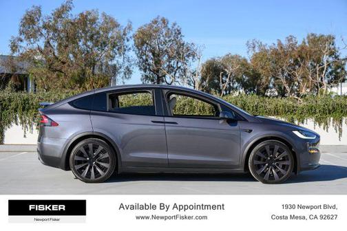2022 Tesla Model X Base