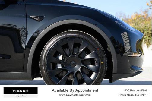 2024 Tesla Model Y Long Range