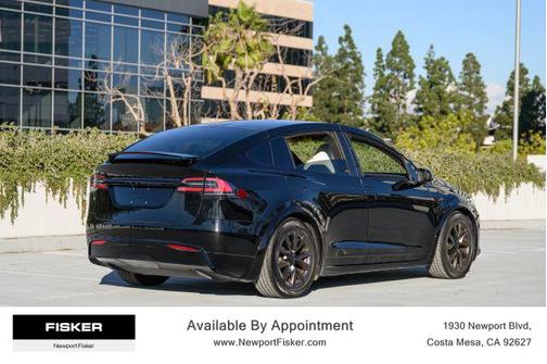 2022 Tesla Model X Base