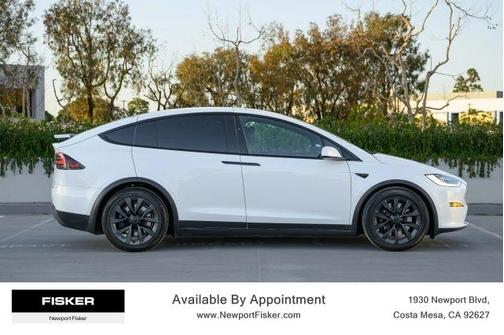 2022 Tesla Model X Base