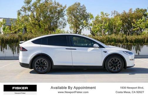 2022 Tesla Model X Base