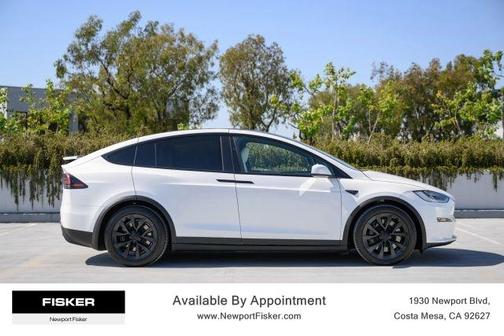 2022 Tesla Model X Base