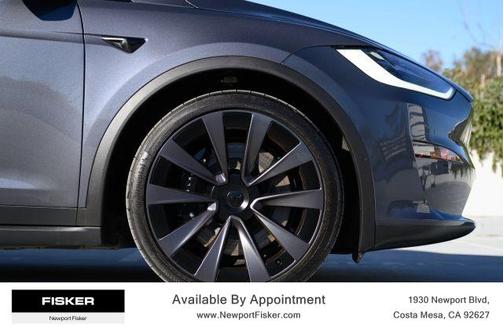 Gray 2022 Tesla Model X Plaid