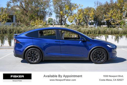 2022 Tesla Model X Base