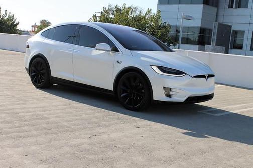 Photo 4 of 46 of 2019 Tesla Model X Long Range