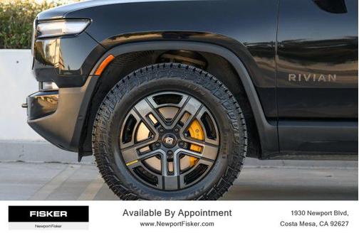 2025 Rivian R1S TRI MAX