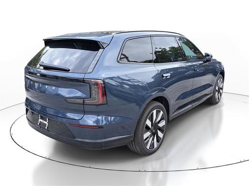 2025 Volvo EX90 Twin Motor Performance Ultra