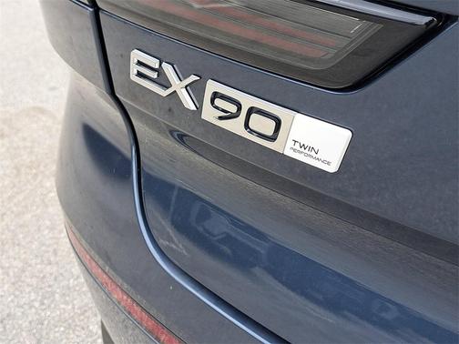 2025 Volvo EX90 Twin Motor Performance Ultra