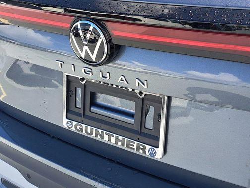 2025 Volkswagen Tiguan 2.0T SE