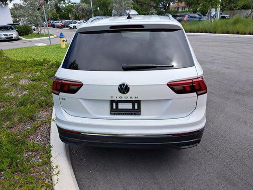 2023 Volkswagen Tiguan 2.0T SE
