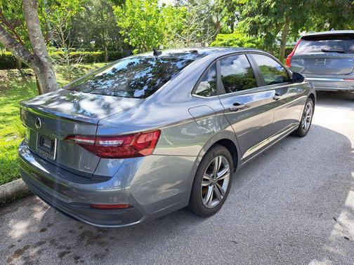 2022 Volkswagen Jetta 1.5T SE
