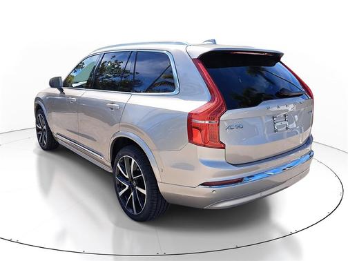 2023 Volvo XC90 B6 Plus 7-Seater