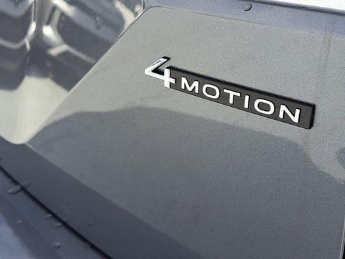 2025 Volkswagen Atlas 2.0T SEL Premium R-Line 4MOTION