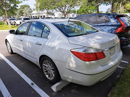2011 Hyundai Genesis 3.8