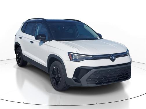 2025 Volkswagen Taos 1.5T SE Black