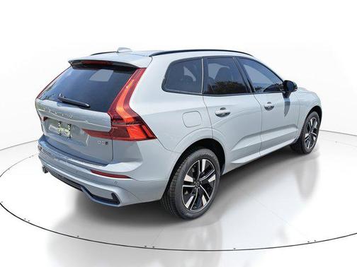 2026 Volvo XC60 B5 Core