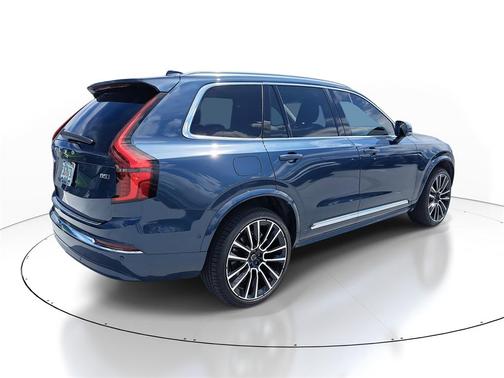 2026 Volvo XC90 B5 Plus 7-Seater