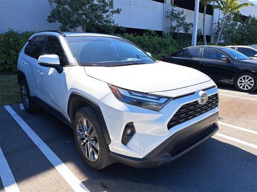 2023 Toyota RAV4 XLE Premium