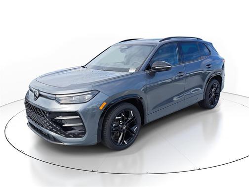 2025 Volkswagen Tiguan 2.0T SE R-Line Black
