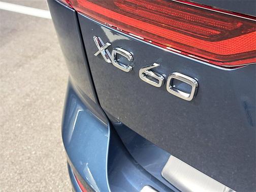 2026 Volvo XC60 Plug-In Hybrid Ultra, T8 AWD Electric/Gasoline, Dark