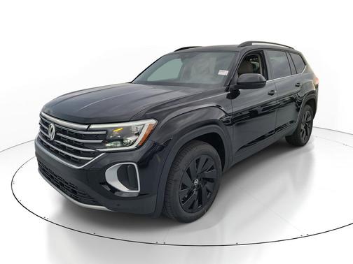 deep black pearl 2026 Volkswagen Atlas 2.0T SE w/Technology