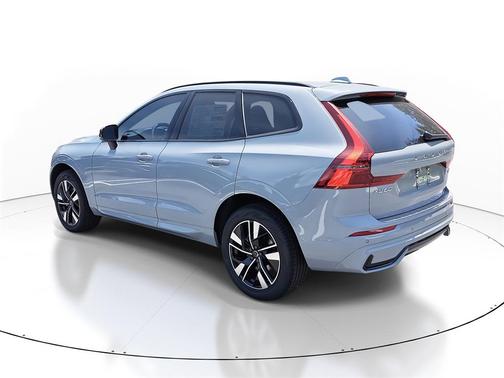 2026 Volvo XC60 B5 Core
