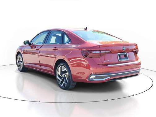 Kings Red Metallic 2024 Volkswagen Jetta 1.5T SEL