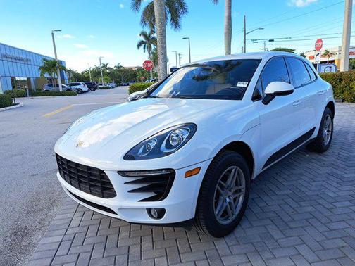 2018 Porsche Macan Base
